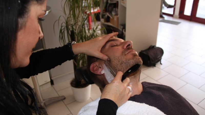 Barbier coiffeur Cristina Création à Aubigny-en-Artois